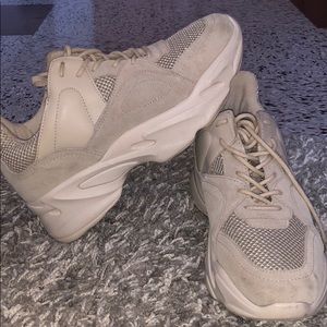 Steve Madden Movement Sneakers in Beige